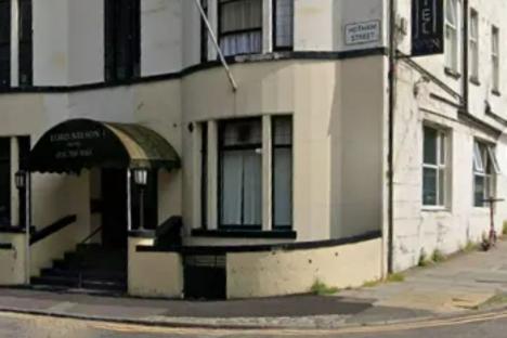Woman dies in UK city centre hotel as forensics swoop & guests ‘warned not to leave’ their rooms
