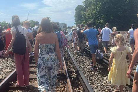 Major evacuation as 1,500 passengers ‘trapped on train for 2 hours with no air con’ in sweltering heat