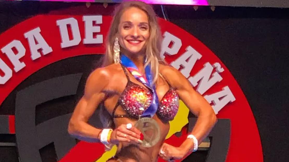 Female bodybuilder dies aged 37 after suffering suspected heart attack in training for Ms Olympia in Las Vegas