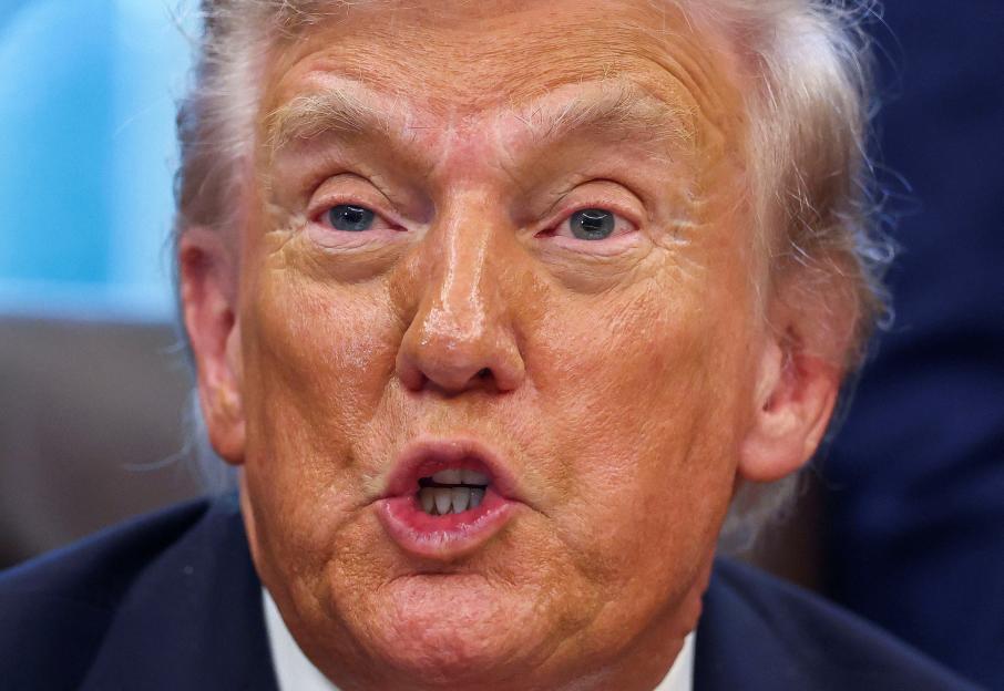 Trump Intensifies Pressure on Putin for 'Immediate Ceasefire' While Imposing Direct Sanctions on Russia