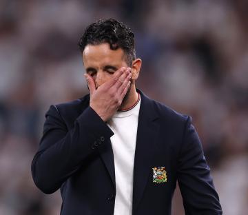 Ruben Amorim, manager of Manchester United, looking distraught.