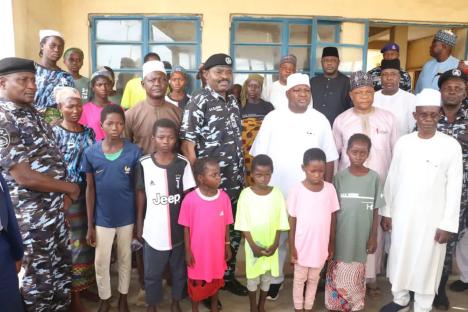 Niger govt receives 17 kidnapped victims rescued in Kaduna State