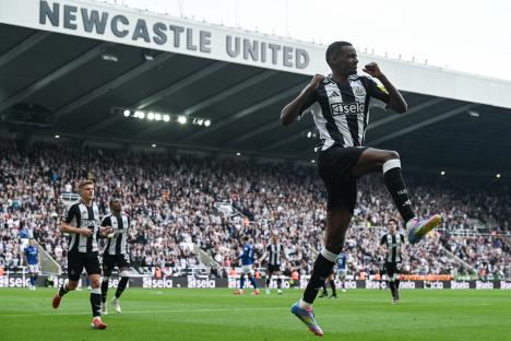 Alexander Isak of Newcastle United celebrating a goal.