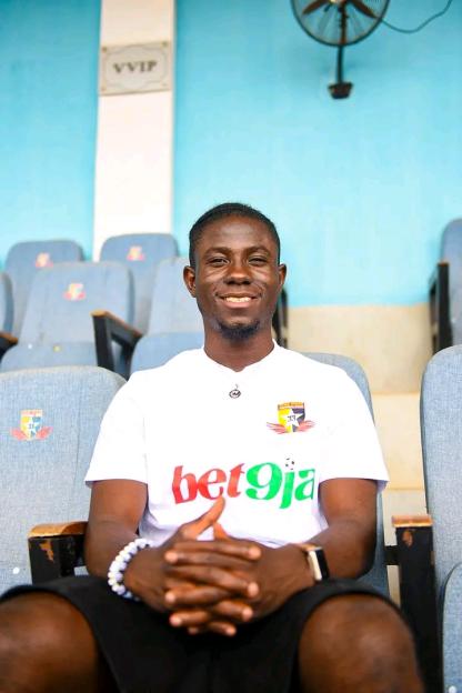 NPFL: Remo Stars sign Liberian winger, Gibson