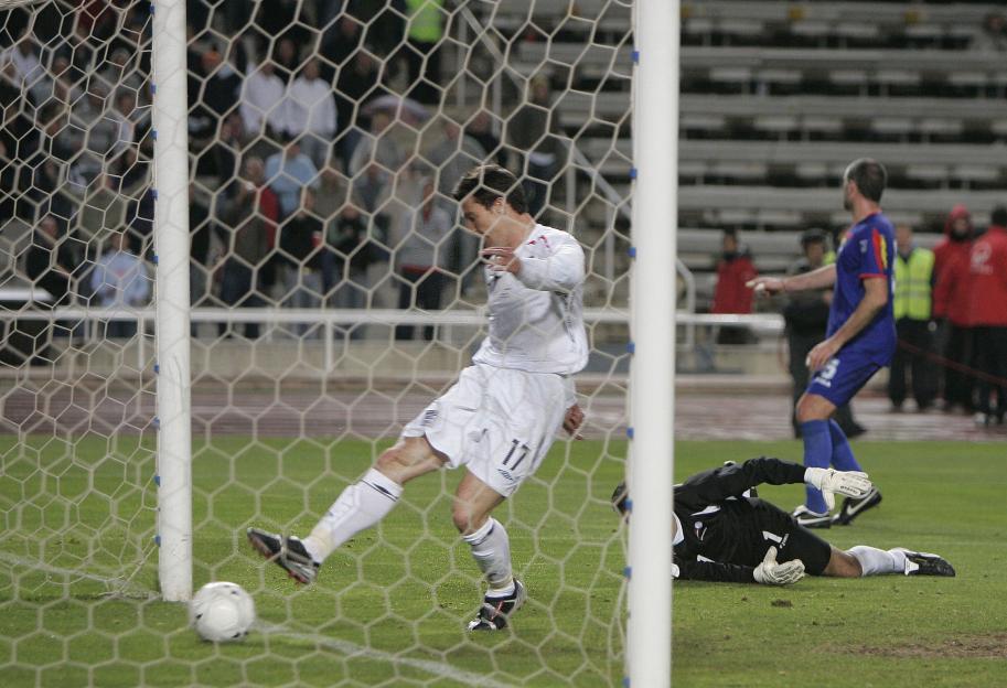 40-Year-Old Former England Star with One Cap Returns from Retirement to Join Eighth-Tier Club as Player-Coach