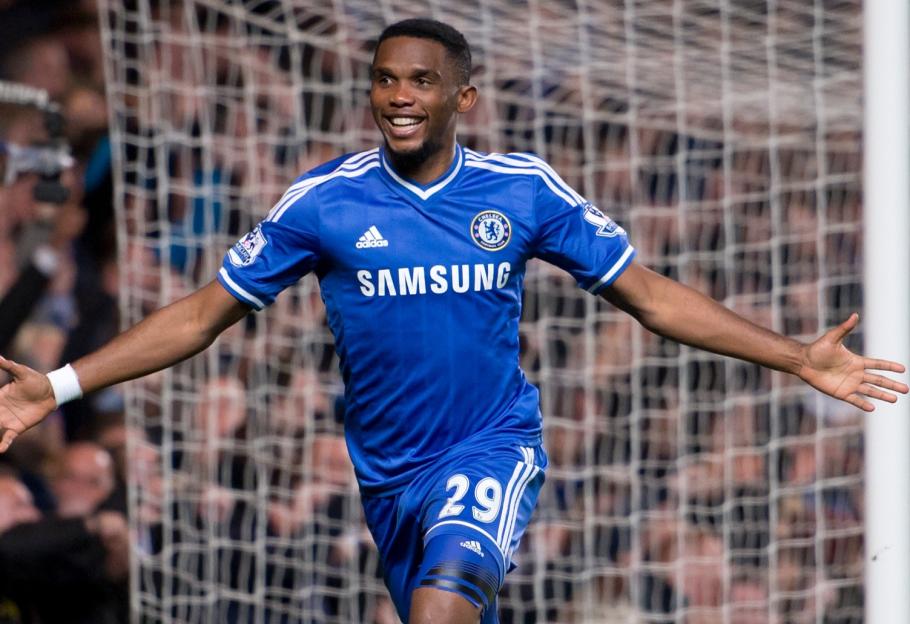 Samuel Eto'o celebrating a goal.