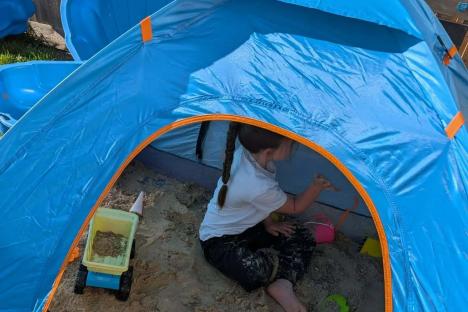 Savvy mum shares ‘great idea’ to ‘bring the beach home’ & ‘save money’ – it’s perfect for entertaining kids on hot days