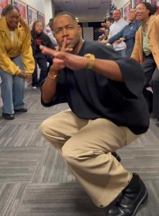 Watch Jay Ellis Twirl, Dip & Dance His Way Into the Spirit Tunnel on The Jennifer Hudson Show