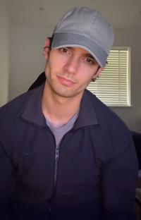 Nikita Darwin, a 22-year-old who resembles Joe Goldberg from the Netflix series *You*.