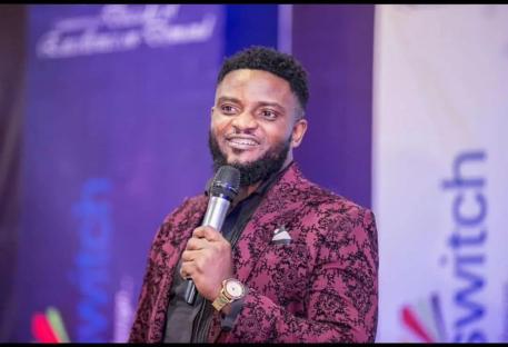 I received threats for defending claims that Lagos is smelling – Comedian Acapella