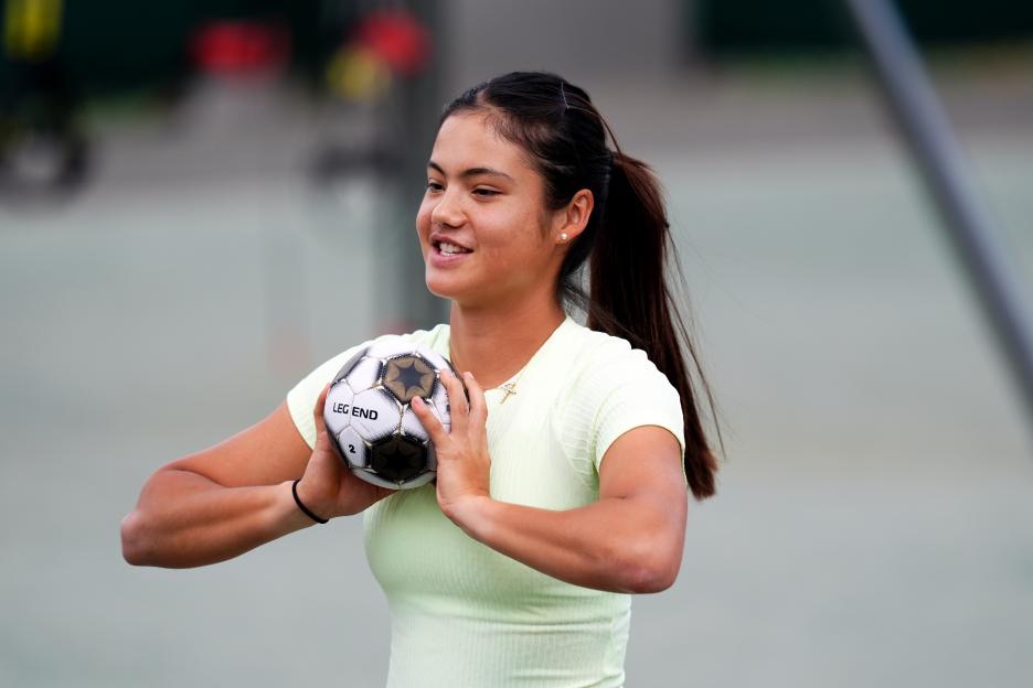 Emma Raducanu turns up to watch men’s world number one in Wimbledon practise amid Carlos Alcaraz romance rumours