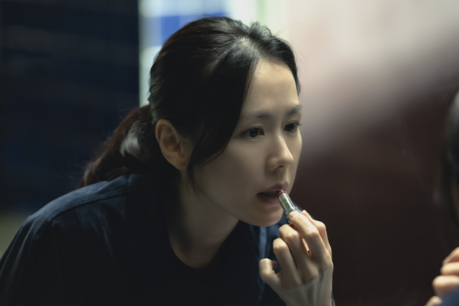 Son Ye Jin Shines As A Reliable Wife When Her Family Faces A Crisis In New Film “No Other Choice”