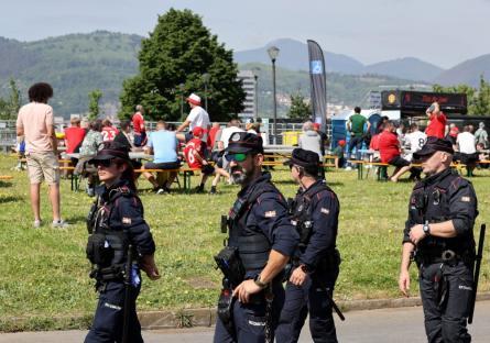 Soccer Football - Europa League - Final - Tottenham Hotspur v Manchester United - Fans gather in Bilbao - Bilbao, Spain - May 21, 2025 Members of the Basque Regional Police Force are seen as fans gather in Bilbao ahead of the final REUTERS/Pankra Nieto
