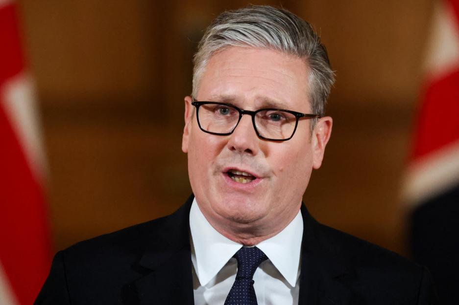 Turmoil in No10 as desperate Keir Starmer kicks off reshuffle amid dire polls, Farage threat & failing economy