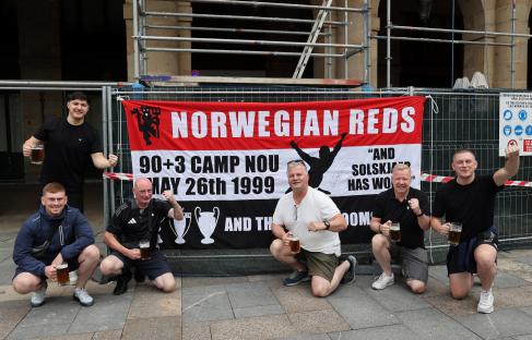 Up to 70k Man United and Spurs fans begin flooding Bilbao soaking up sun & cervezas ahead of Europa League final
