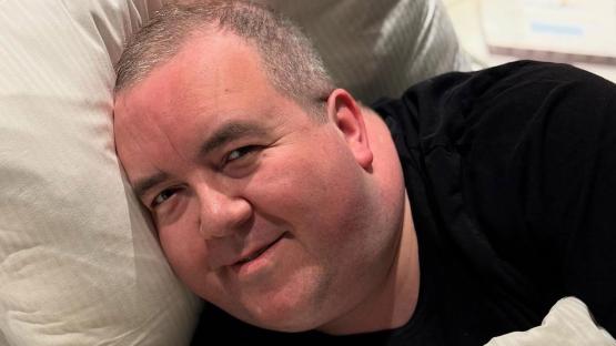 ‘One of the best I’ve been in bed with’ – Stephen Bunting does a Lionel Messi as he wakes up after Premier League Darts
