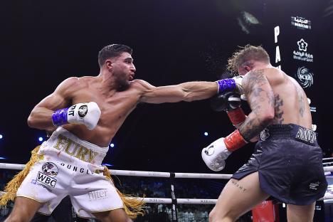 Tommy Fury boxing Jake Paul.