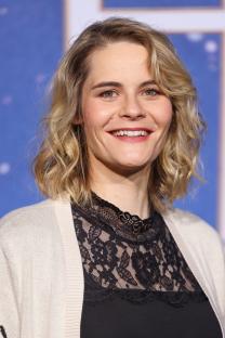 Hazel Brugger at the Berlin premiere of