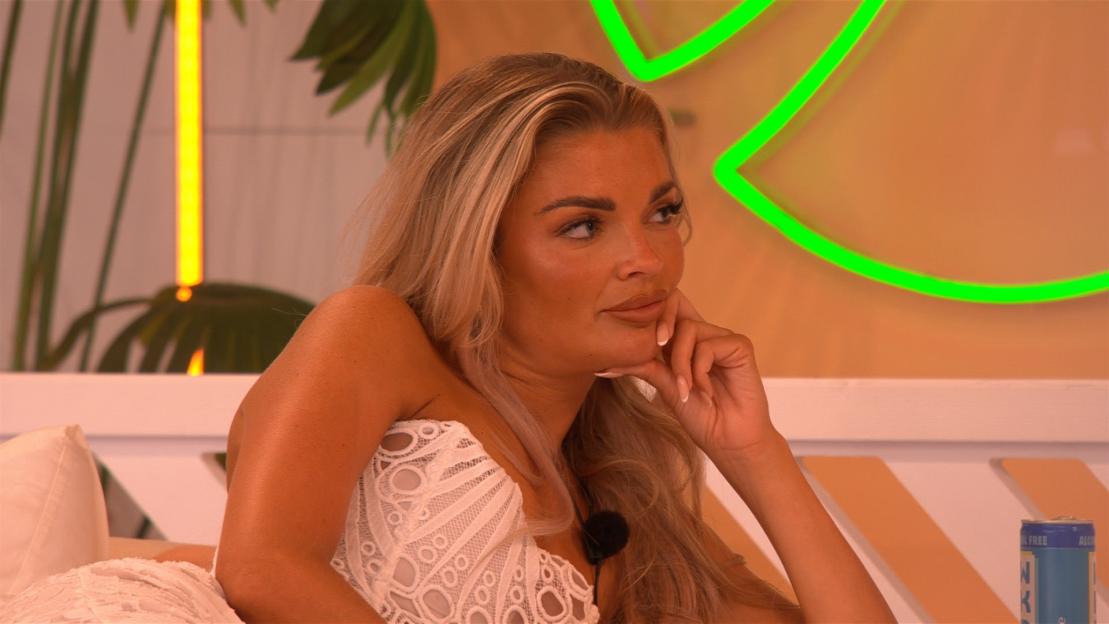 Love Island couple at risk as Helena invites boy to the Hideaway in shock move