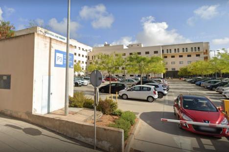 Brit tourist, 36, dies on Ibiza holiday after surrendering himself to hospital & suffering two heart attacks