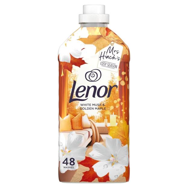 Lenor Mrs Hinch Cosy Season fabric softener bottle.