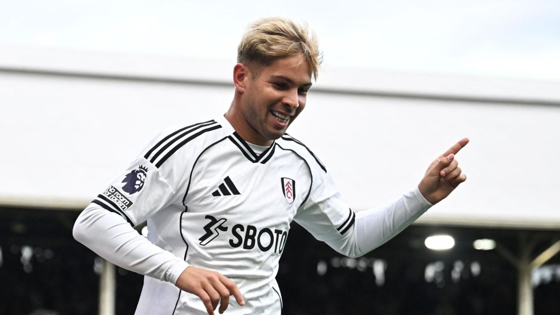 Fulham vs Man Utd LIVE RESULT: Smith Rowe earns point after Muniz OG and Bruno Fernandes SKIED penalty