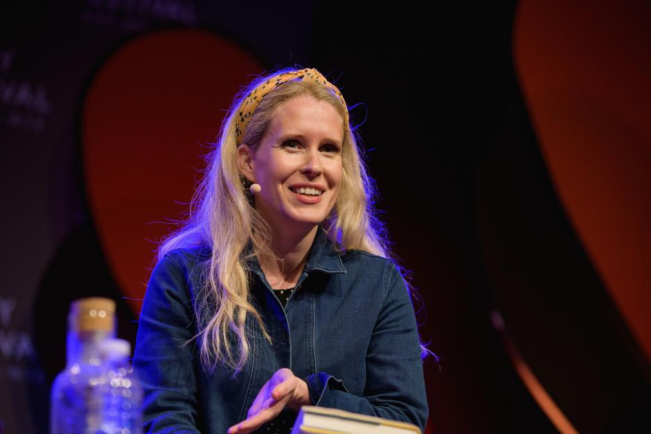 Rachel Parris speaking at the Hay Festival 2022.