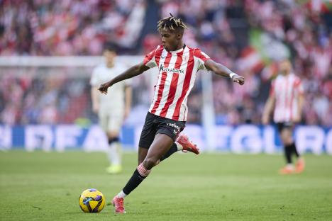 Nico Williams of Athletic Club in action during a soccer match.
