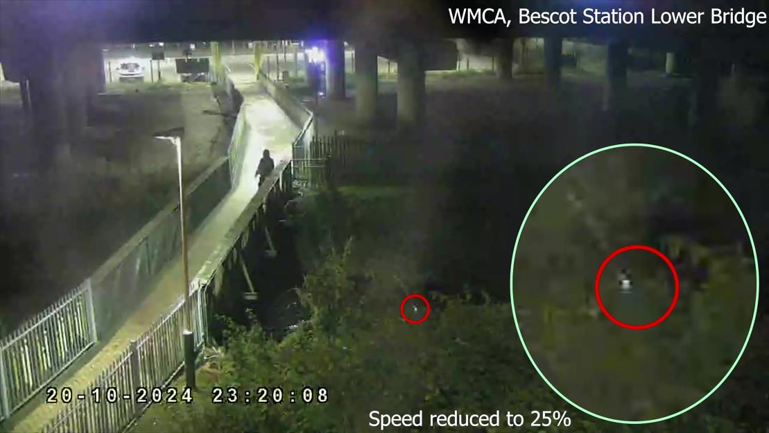 CCTV footage of Chol Majek throwing a phone away from Bescot Station.