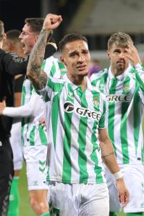 Antony of Real Betis Balompie celebrates a victory, crying.