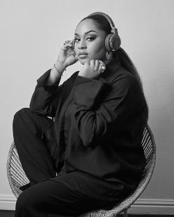 #BNMeetTheStar: Munachii Abi Is in Her Multihyphenate Era &#038; She's Just Getting Started 3