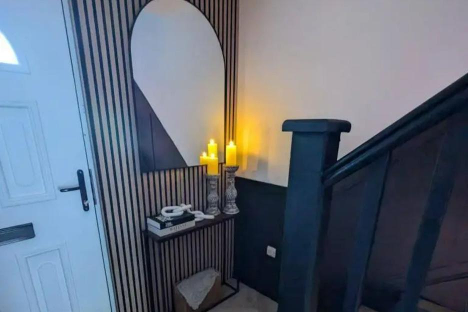 ‘Stealing some ideas’ people declare as woman shows off her epic hallway makeover using bargains from The Range and B&Q