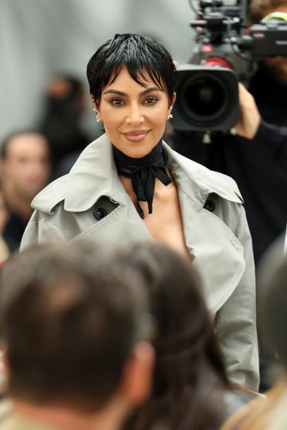Kim Kardashian Channels Mom Kris Jenner with Daring New Hairstyle at Paris Fashion Week!