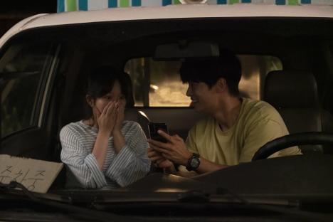 Jung Zi So And Cha Hak Yeon Find Love Under The Night Sky In Korean Remake Of “Midnight Sun” 7