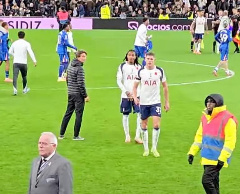 Thomas Frank being snubbed