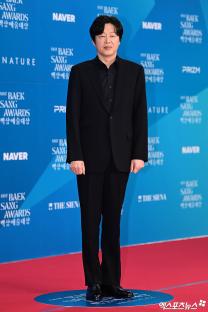 Stars Grace The Red Carpet At 61st Baeksang Arts Awards 61