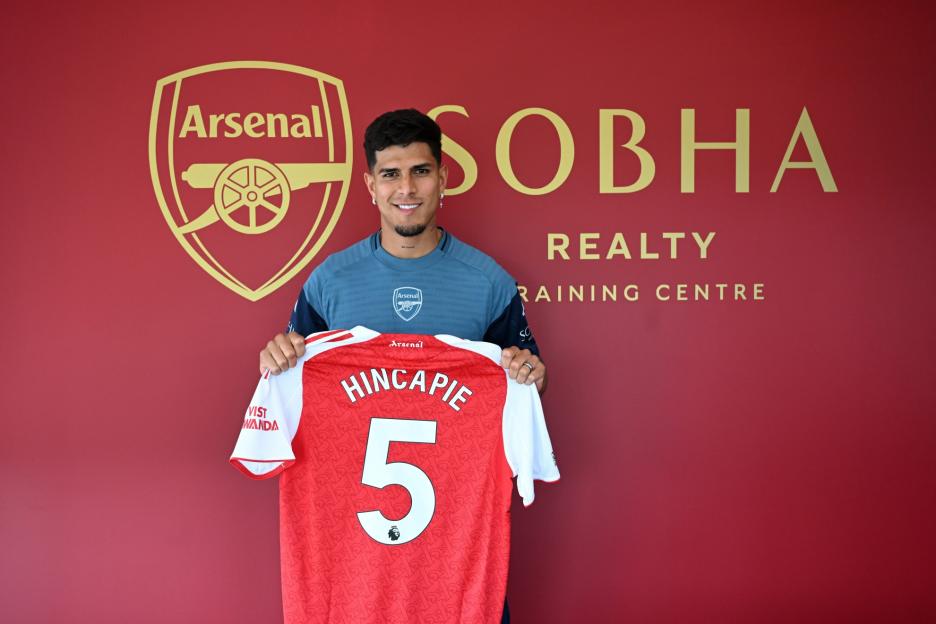 Getty-arsenal-unveil-new-signing-piero-hincapie-spo-gyi2233233298jpg-js1020121393