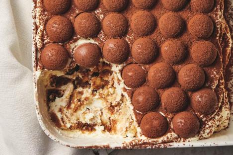 We’re obsessed with these indulgent recipes – and they use our favourite chocolates in them!