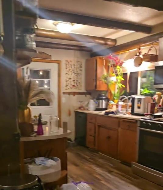 Mum with open plan kitchen living room reveals hack that means it NEVER looks messy but the kids get a ‘whole toy room’