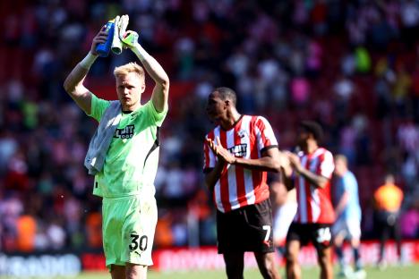 Aaron Ramsdale of Southampton FC during a Premier League match.