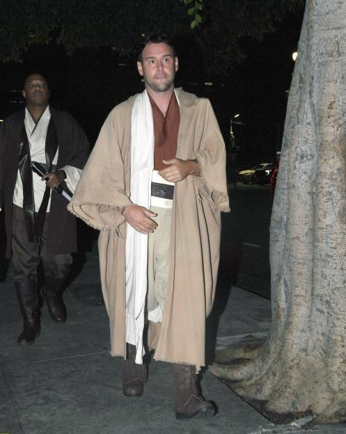 Scooter Braun and a friend in Star Wars Jedi costumes.