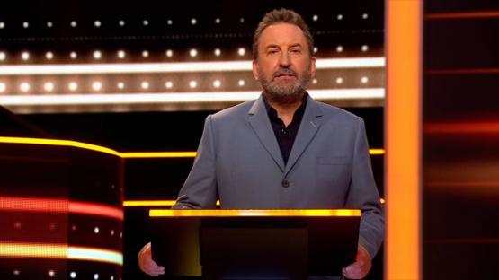 Lee Mack on the set of The 1% Club.