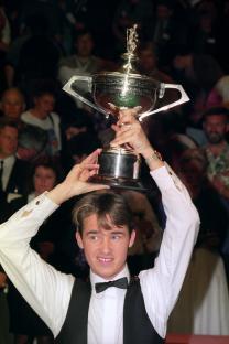 Stephen Hendry celebrates winning the 1992 Embassy World Snooker Championship. He beat Jimmy White 18â14.