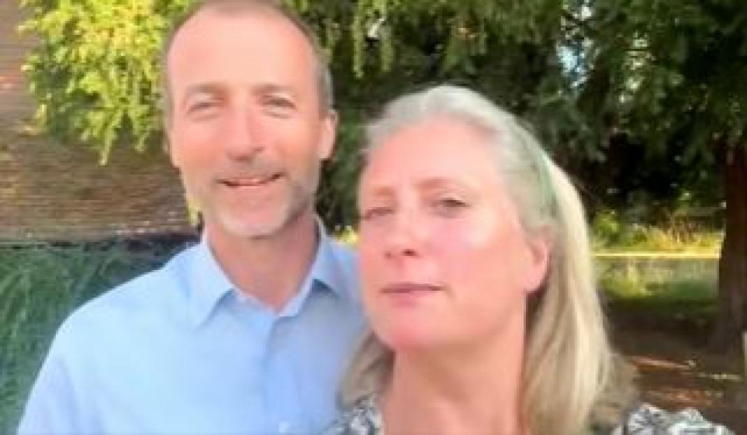Legendary TV stars unrecognisable as they reunite to back show sequel 30 years after BBC hit – can you guess who?