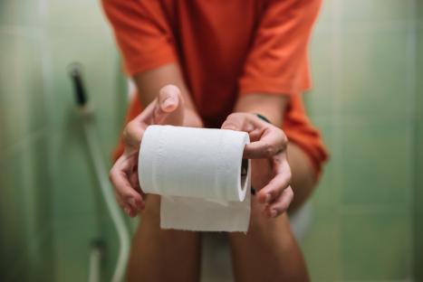 How to get rid of ‘poo fear’ so you can finally do a number 2 in public and ditch the all-day bloat 