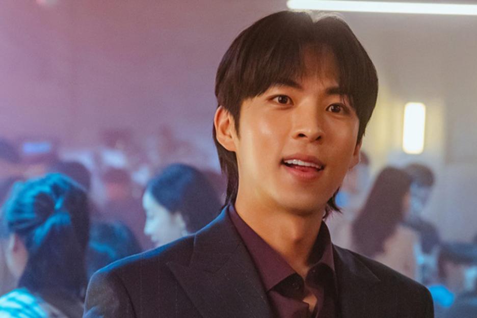Joo Jong Hyuk Is The Justice-Driven Youngest Member Of Park Min Young’s Con Artist Trio In “Confidence Queen”