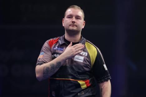Darts star Dimitri van den Bergh to take indefinite break after pulling out of tournament minutes before match