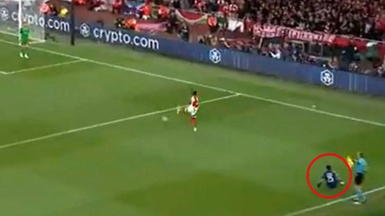 ‘Robbery’ – Laura Woods leads Arsenal fans’ fury at ‘scandalous’ referee decision that denied golden chance against PSG