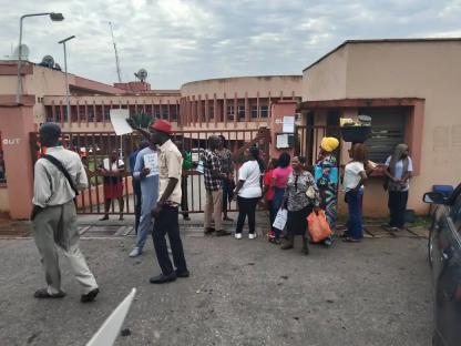 Workers paralyse activities at federal Secretariat in Ibadan