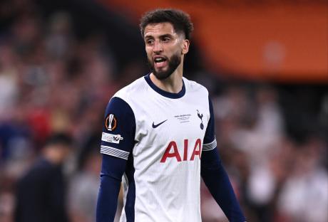 Rodrigo Bentancur of Tottenham Hotspur during a soccer match.